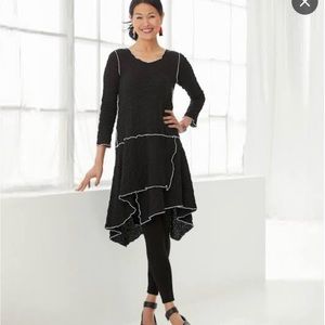 Elegant Black Women's Tunic Top